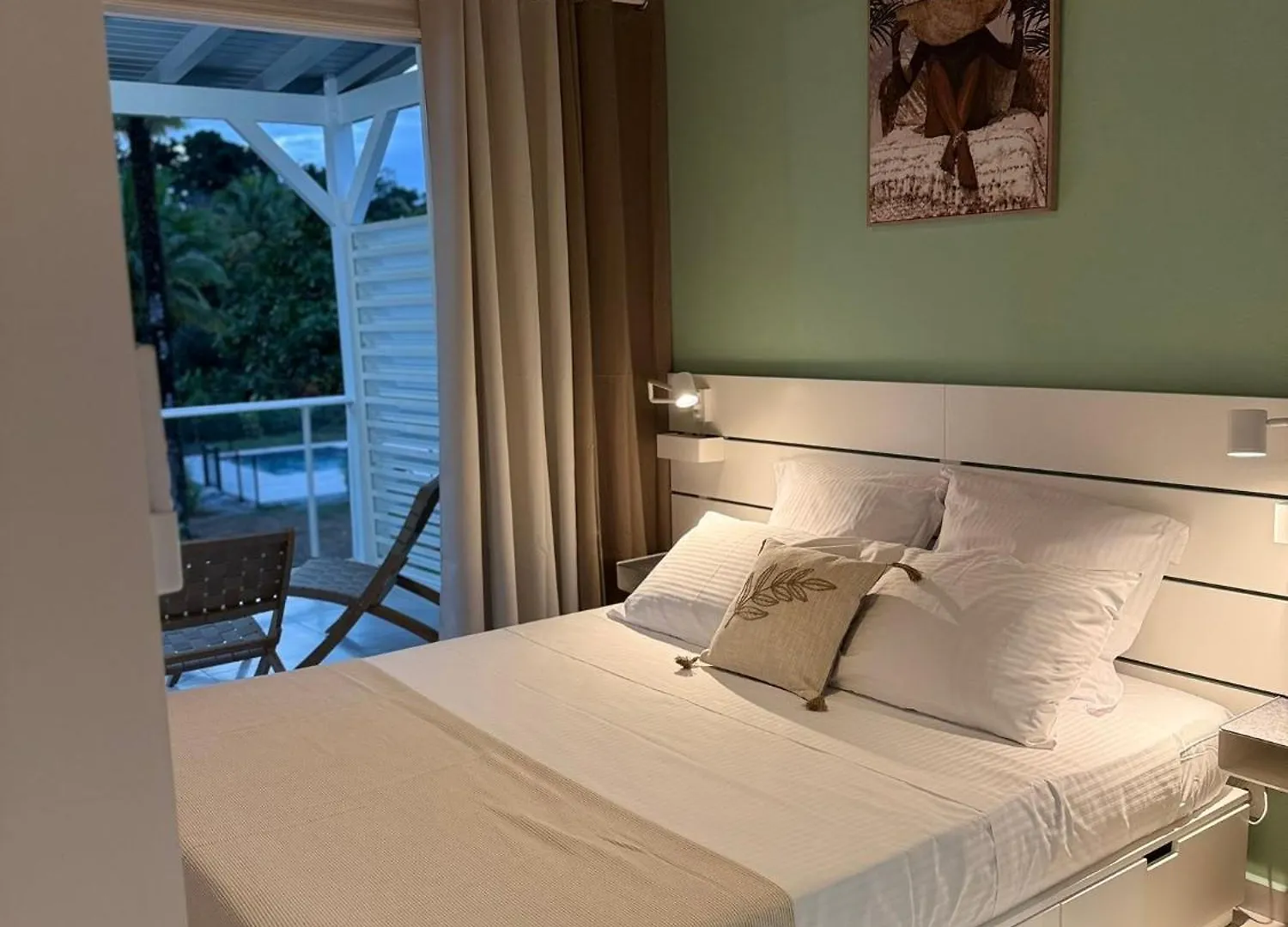 Domaine De La Glaciere Petit-Bourg Lodge